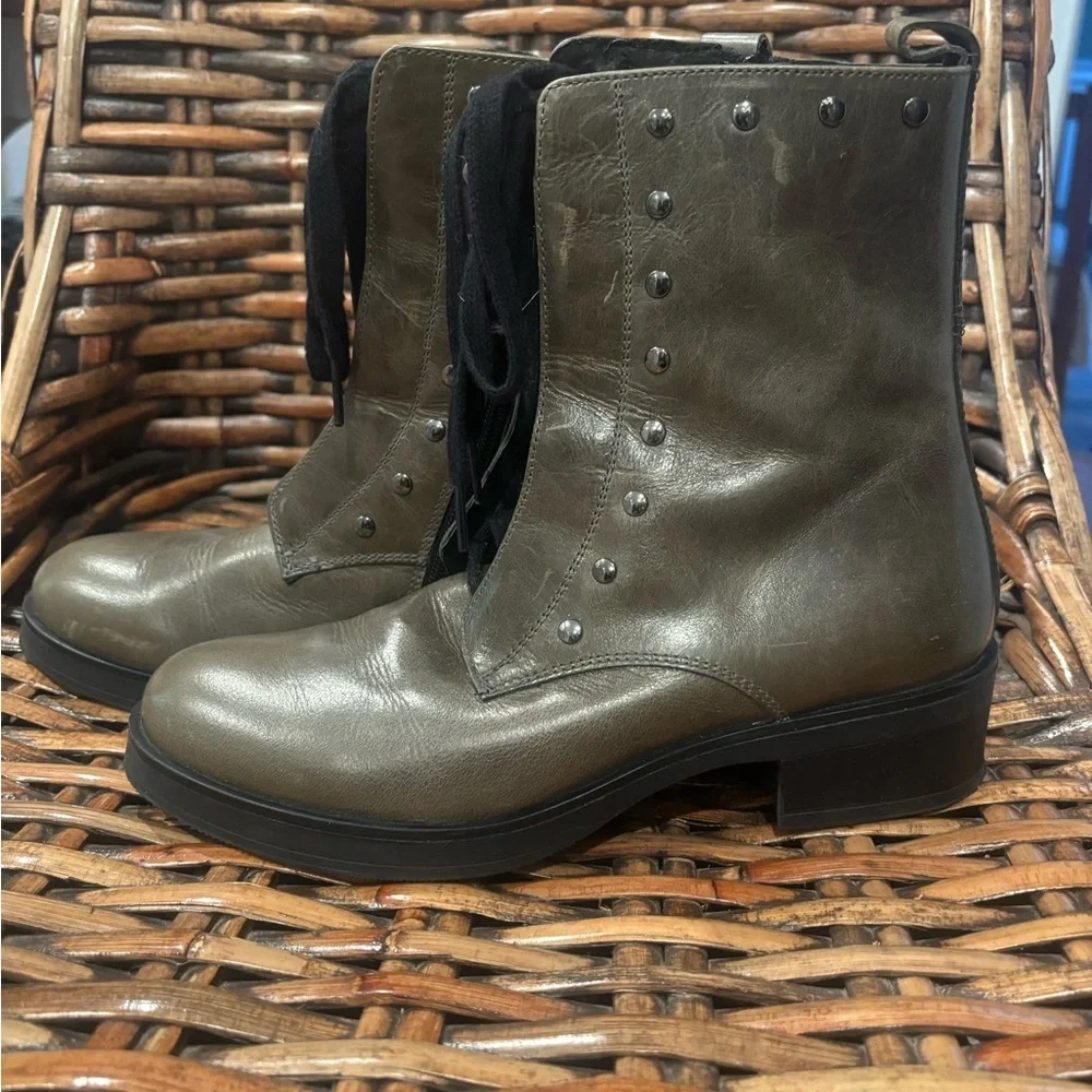 Gabriella Green  Leather Combat Boots in size 38/7.5 Great Condition! - Picture 3 of 16
